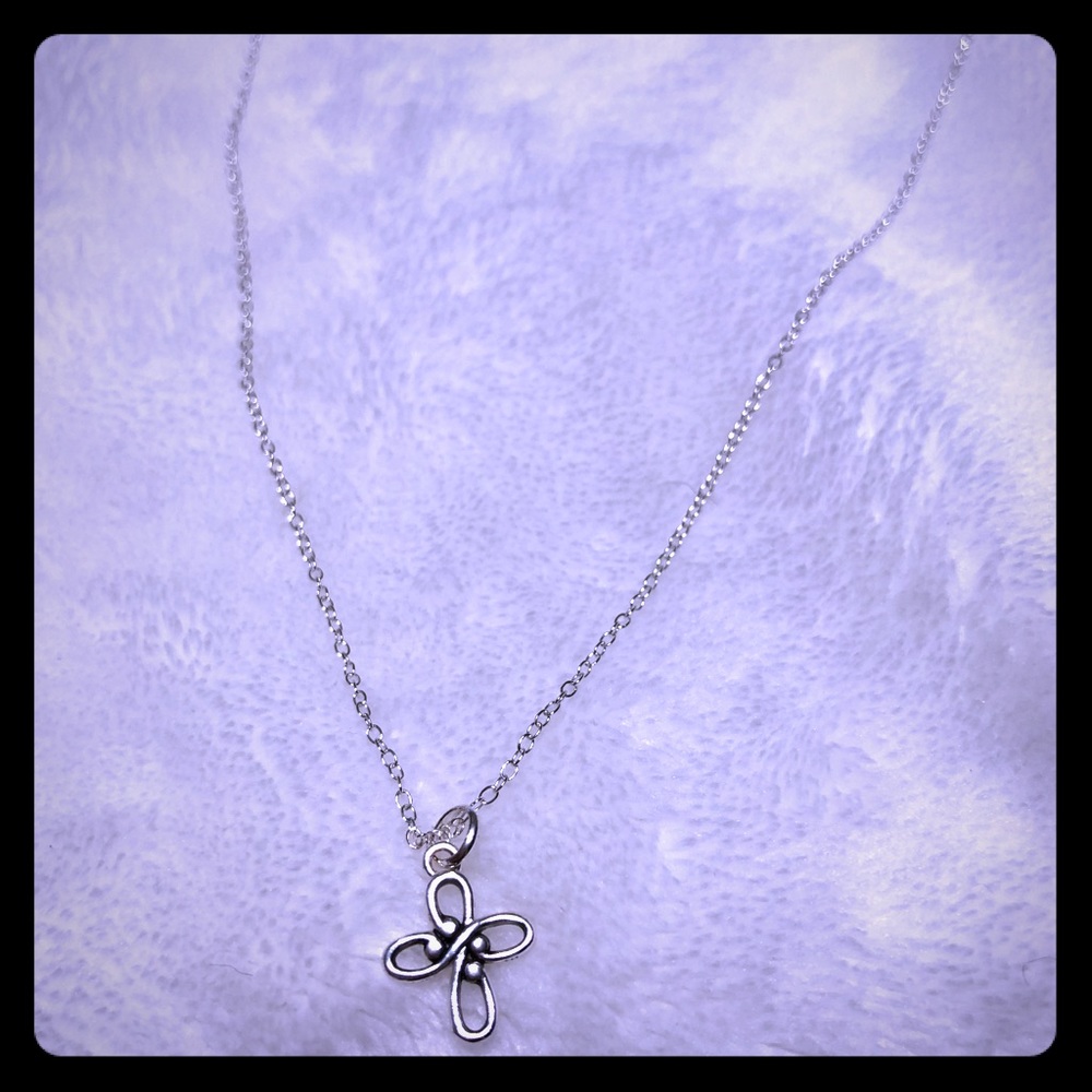 Kohl’s cross necklace